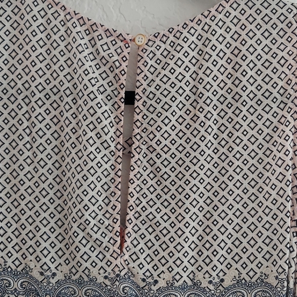 Hem & Thread Tank Size M - Picture 6 of 8